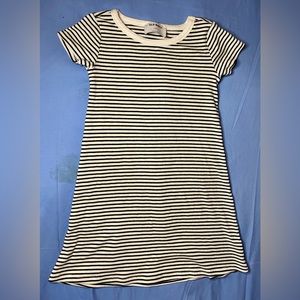 Girl Dress. Size Small (6-7). Old Navy